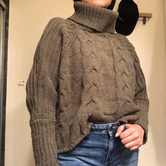 moon and madison turtleneck sweater